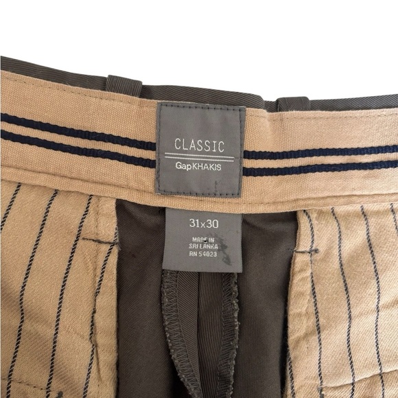 GAP Men's Pants Classic Dark Gray Khakis Relaxed fit Size 31*30 - Picture 10 of 11